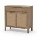 Credenza in legno con ante in rattan naturale